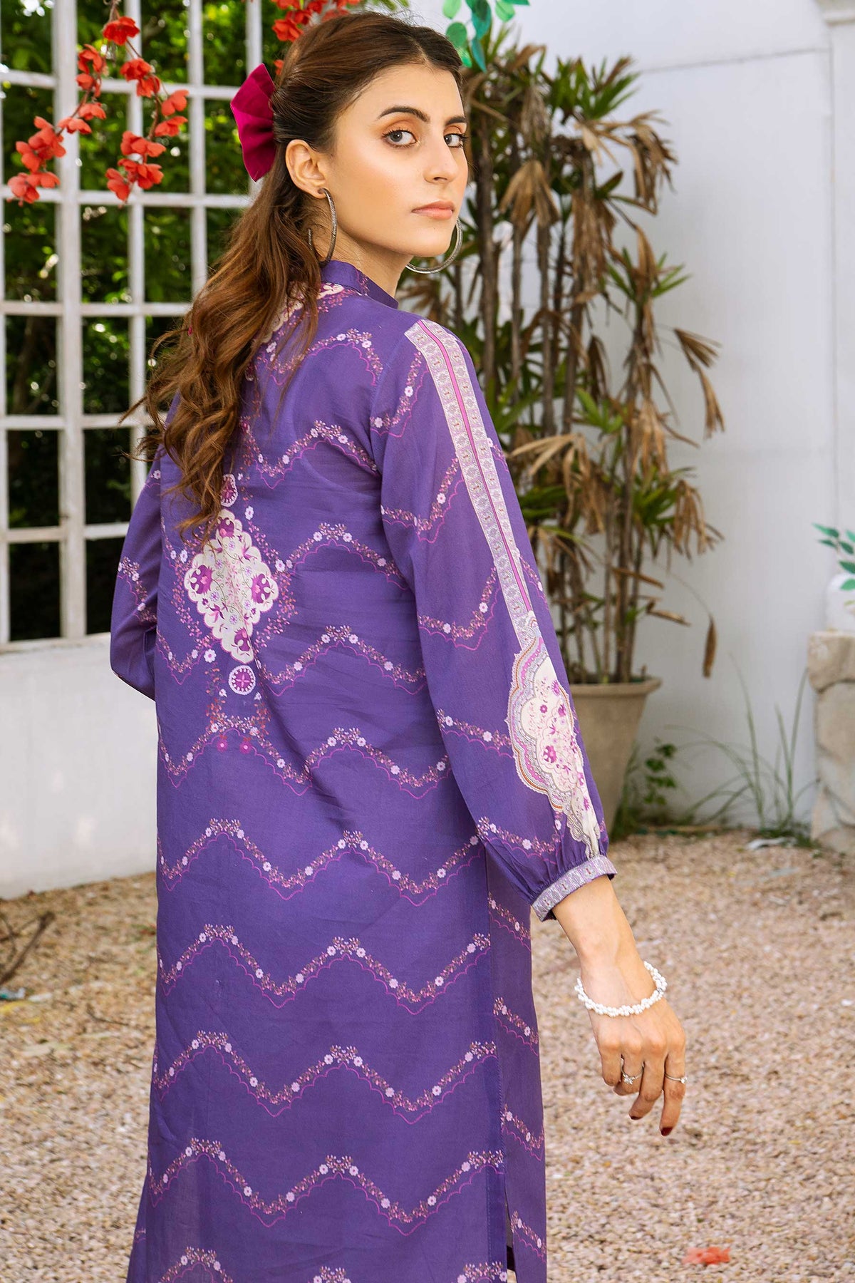 AY167 - Thistle Garden Shirt