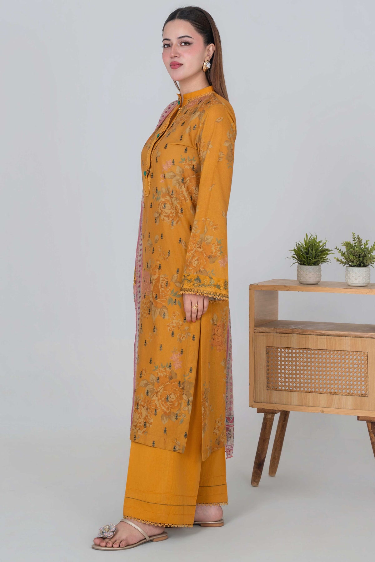 3 Piece - Embroided Lawn Suit