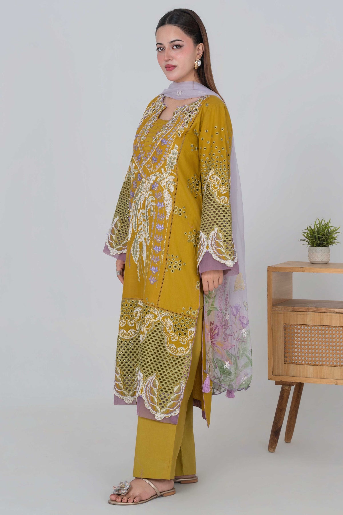 3 Piece - Embroided Lawn Suit
