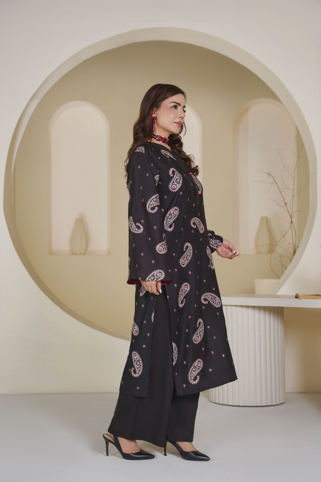 2 Piece - Embroided Lawn Suit