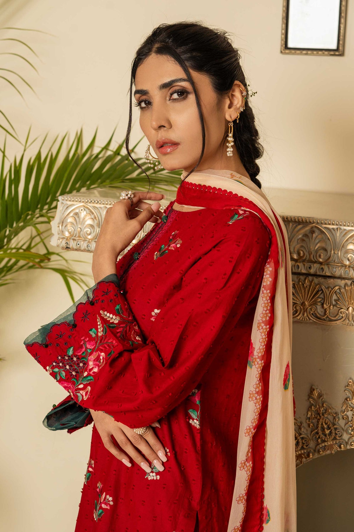 AY562 - Red Charms 3Pc