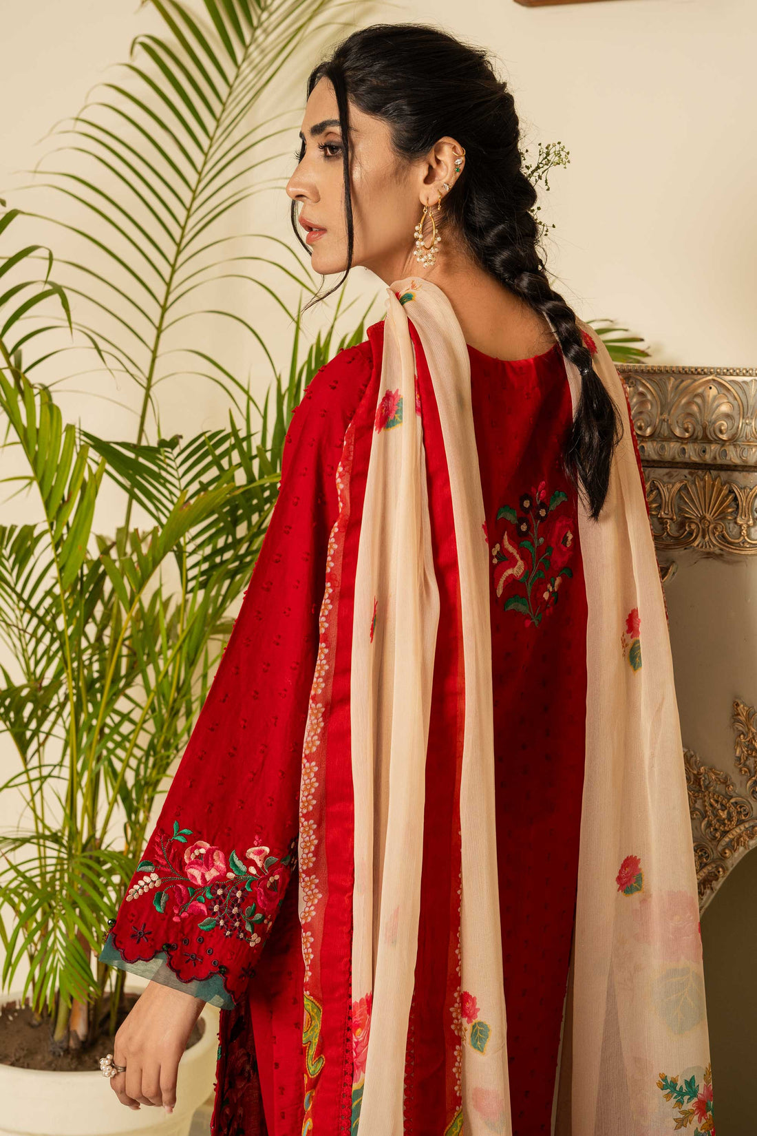 AY562 - Red Charms 3Pc