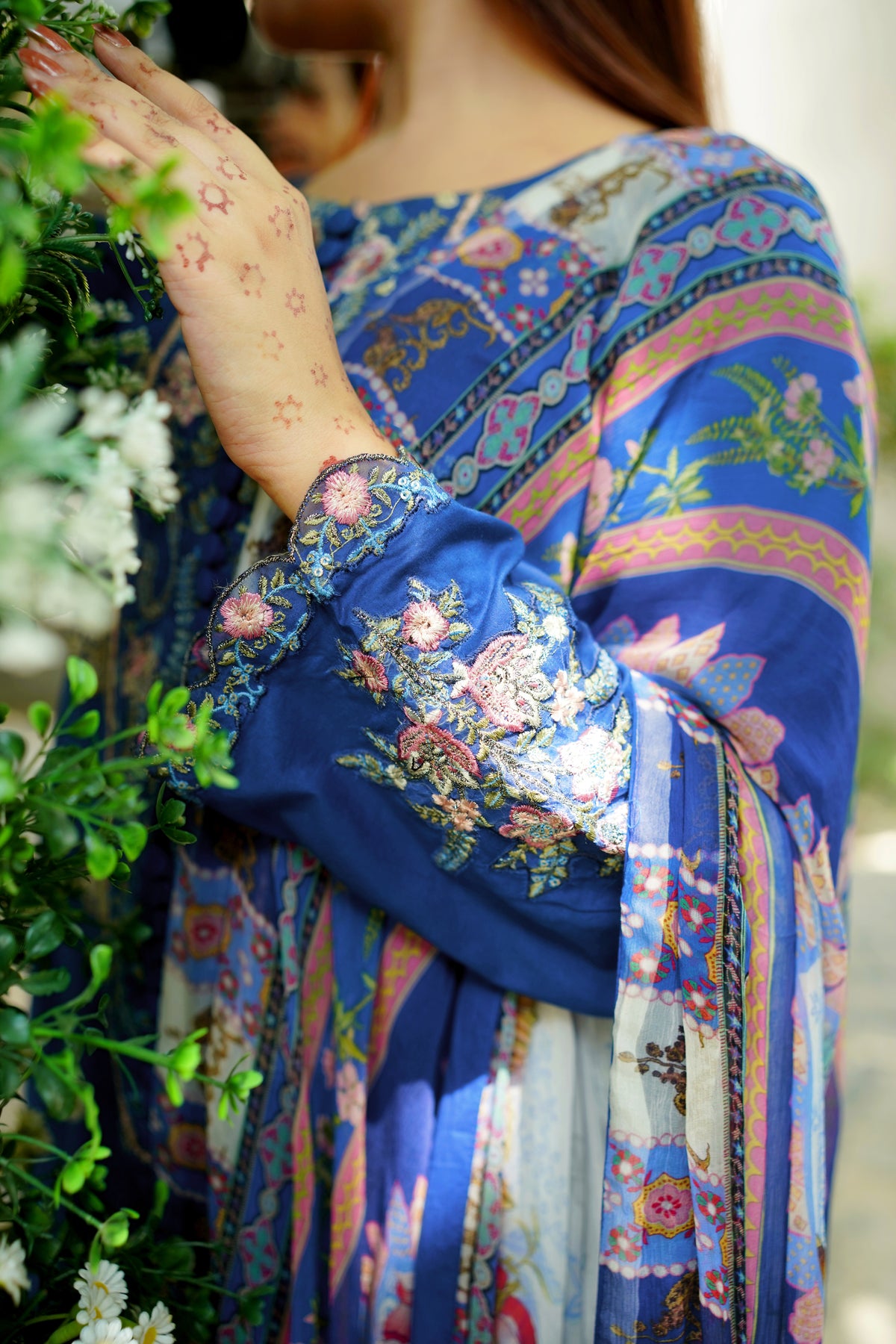 3 Piece - Embroided Lawn Suit