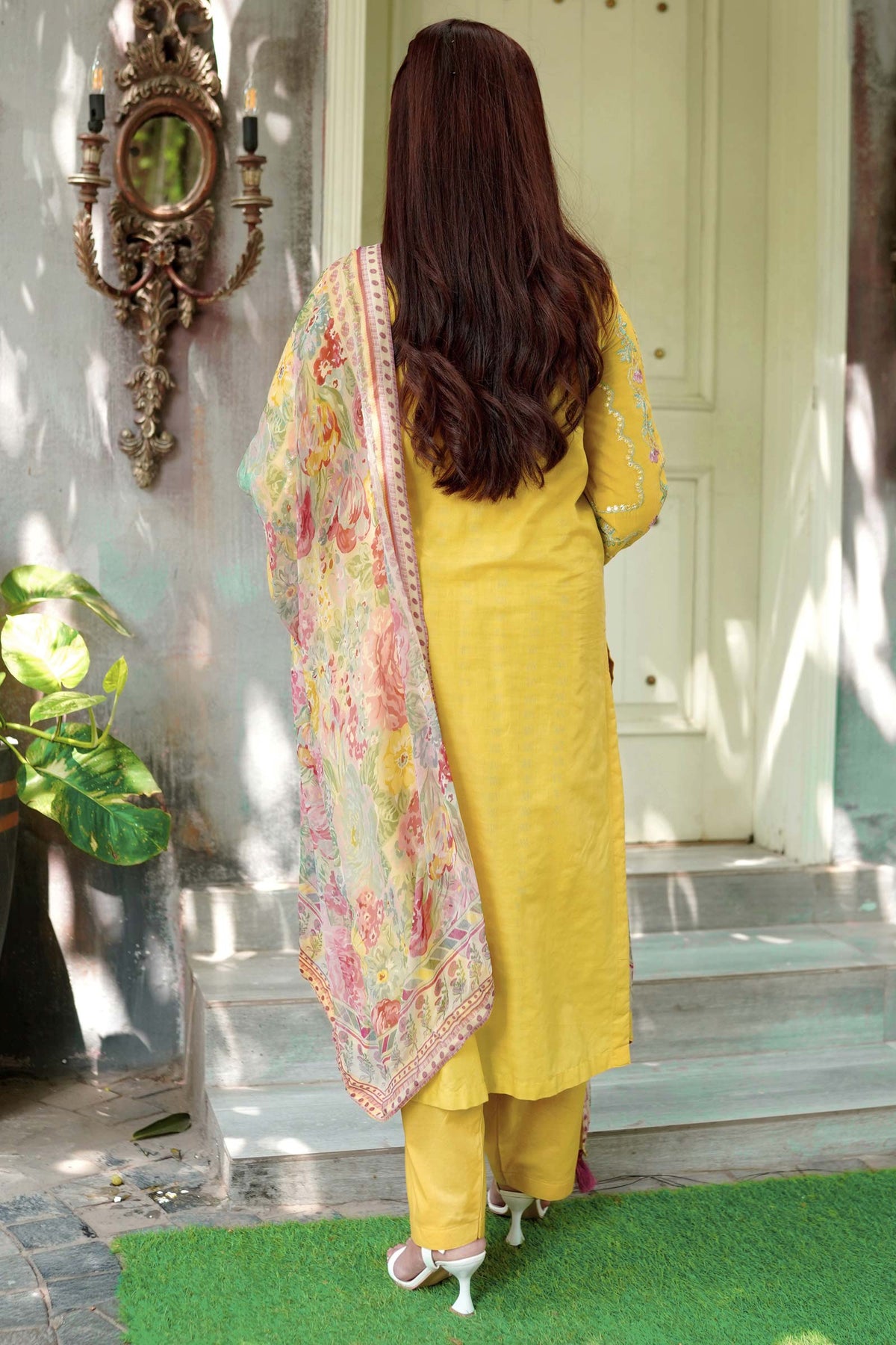 3 Piece - Embroided Lawn Suit